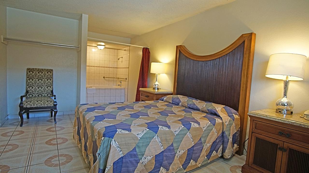 Los Angeles Inn & Suites - Lax West Athens Ngoại thất bức ảnh